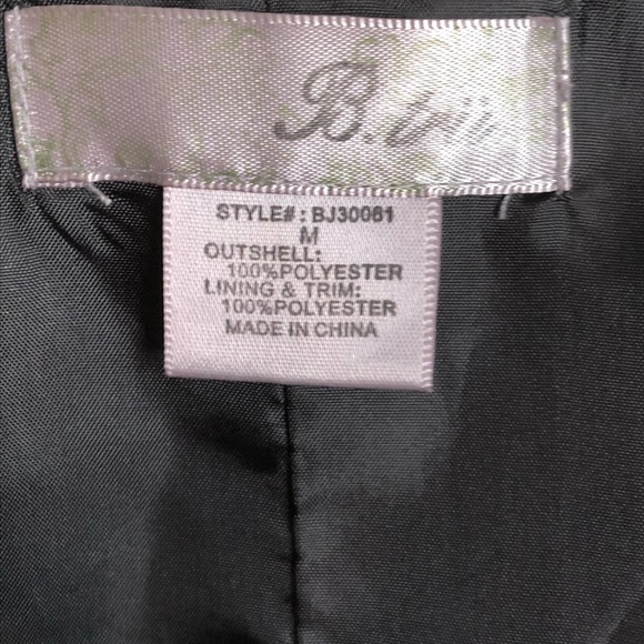 Cute Vest good condition 💖 - Picture 4 of 9